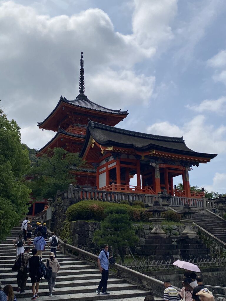 The rich history of Kiyomizu-dera
